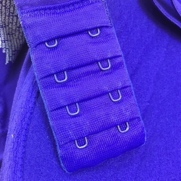 VICTORIA’S SECRET Bra Body By Victoria Perfect Coverage Push Up Solid Size 36C - Picture 5 of 10